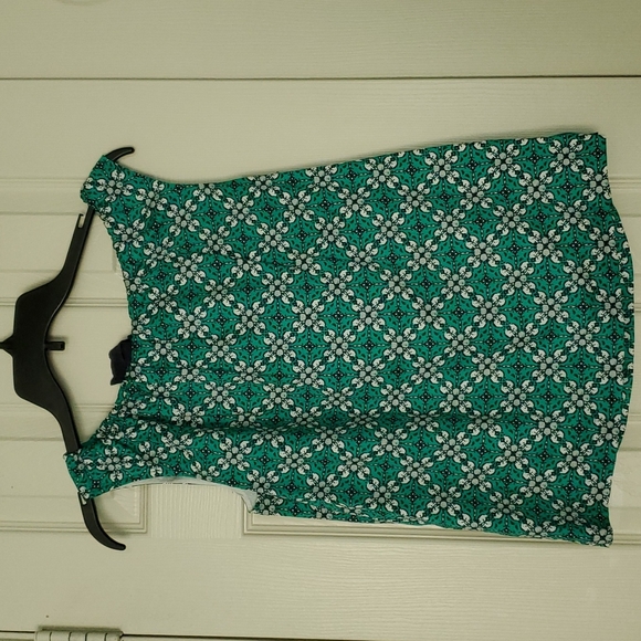 Vineyard Vines blouse. - Picture 1 of 4